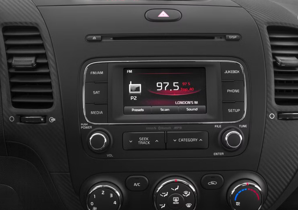 Photo 5 of this KIA FORTE KOUP