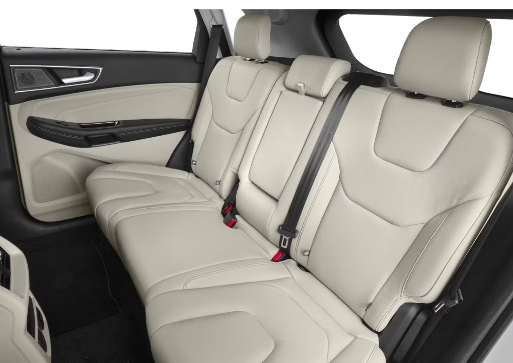 Photo 9 of this FORD EDGE
