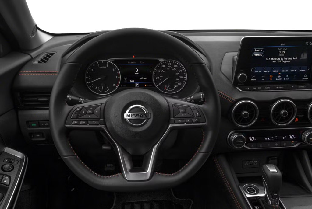 Photo 4 of this NISSAN SENTRA