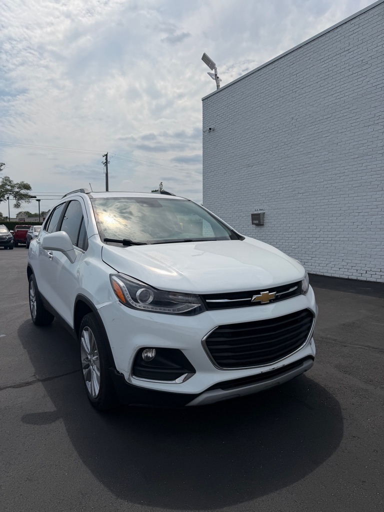 Photo 7 of this CHEVROLET TRAX