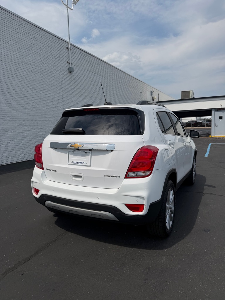 Photo 5 of this CHEVROLET TRAX