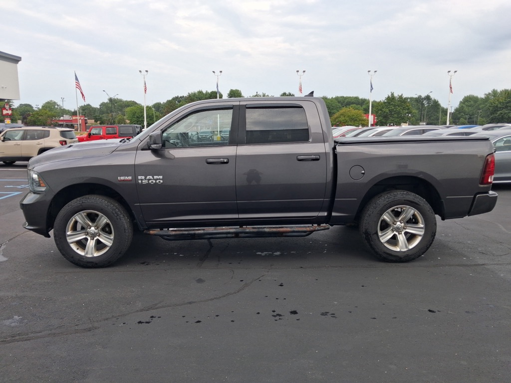 Photo 2 of this RAM 1500