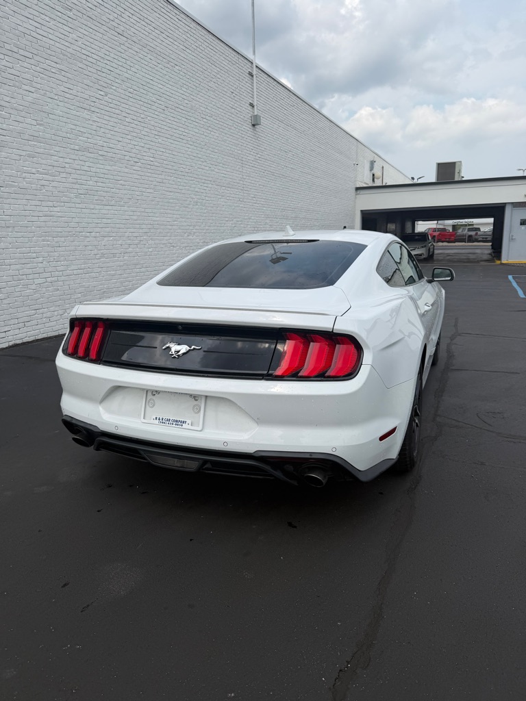 Photo 5 of this FORD MUSTANG