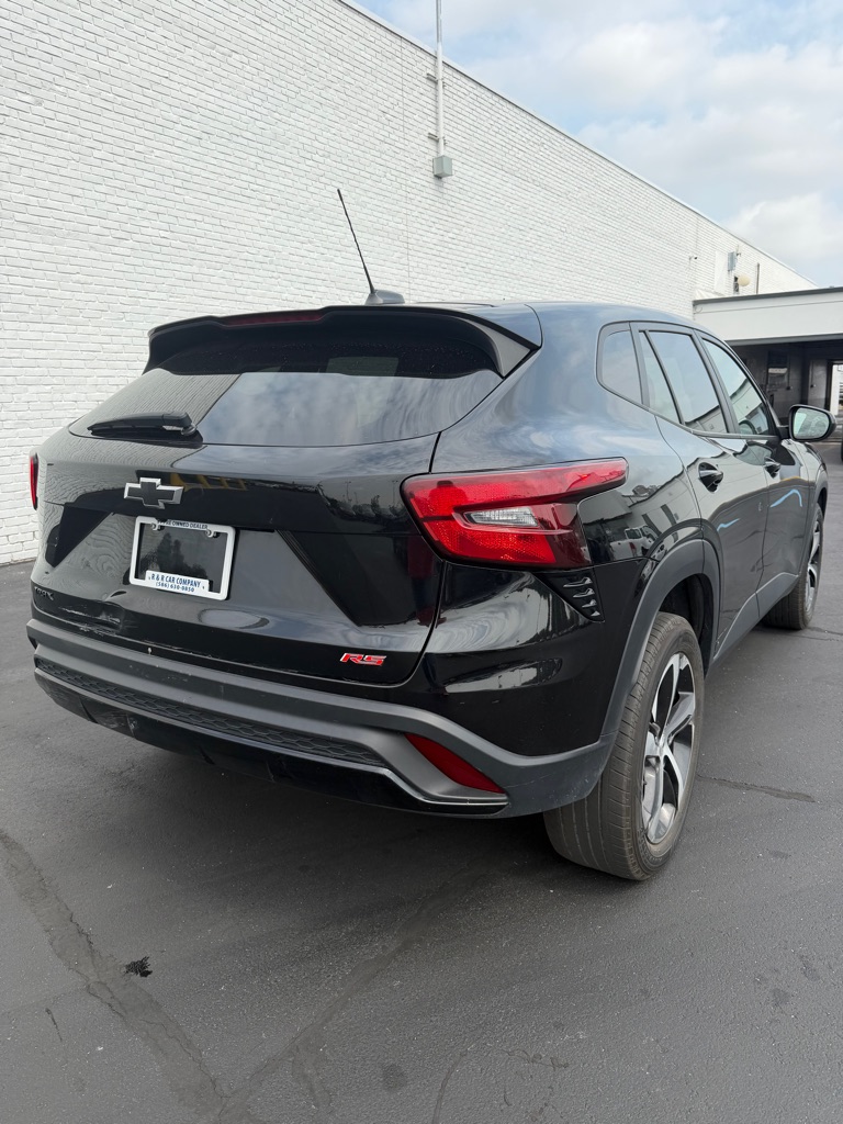 Photo 5 of this CHEVROLET TRAX