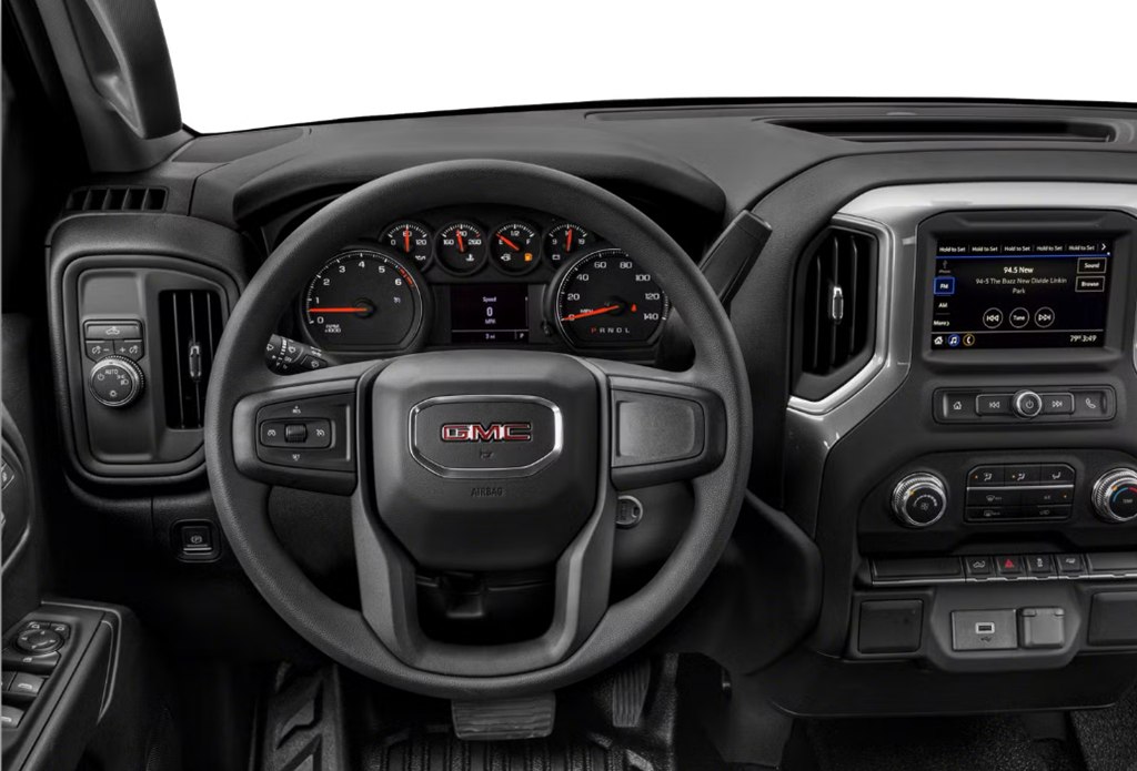 Photo 4 of this GMC SIERRA 1500 LIM