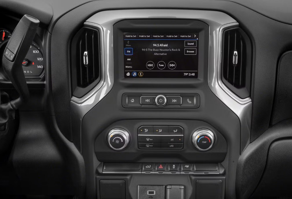 Photo 5 of this GMC SIERRA 1500 LIM