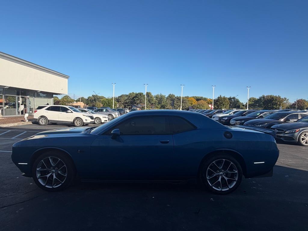 Photo 2 of this DODGE CHALLENGER