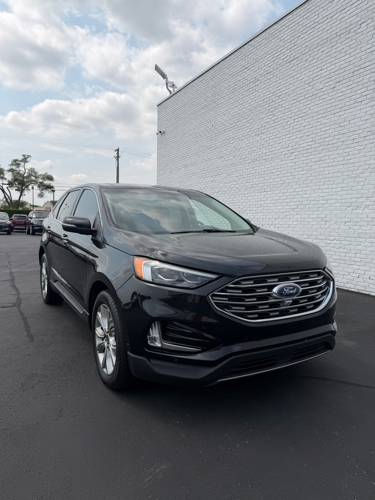 Photo 7 of this FORD EDGE
