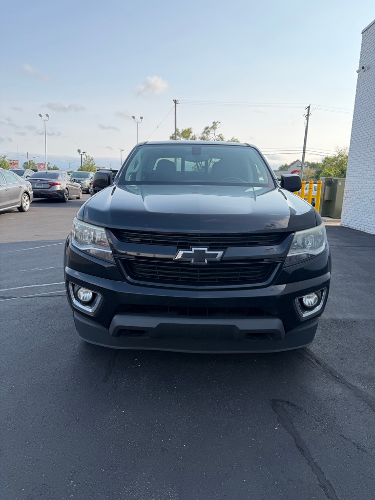 Photo 8 of this CHEVROLET COLORADO