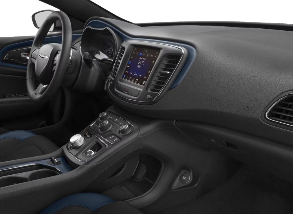 Photo 6 of this CHRYSLER 200