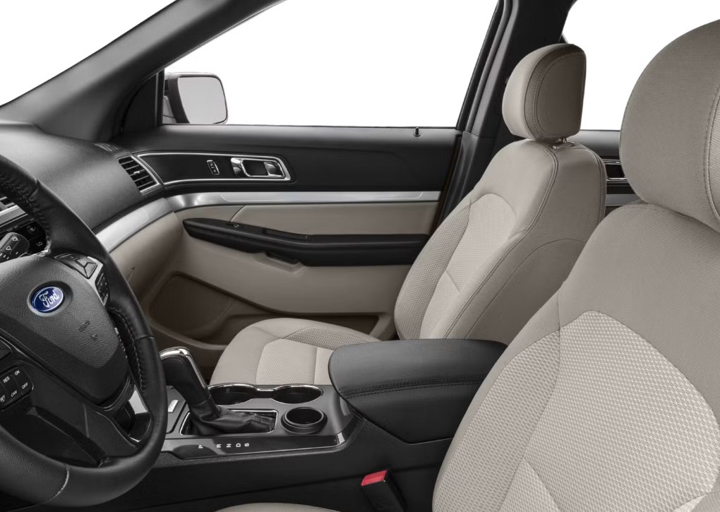 Photo 8 of this FORD EXPLORER