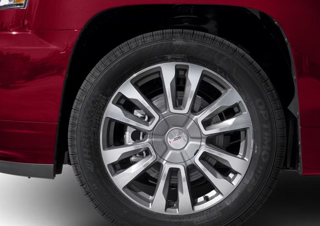 Photo 12 of this GMC TERRAIN