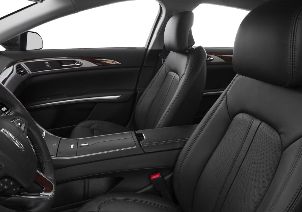 Photo 9 of this LINCOLN MKZ