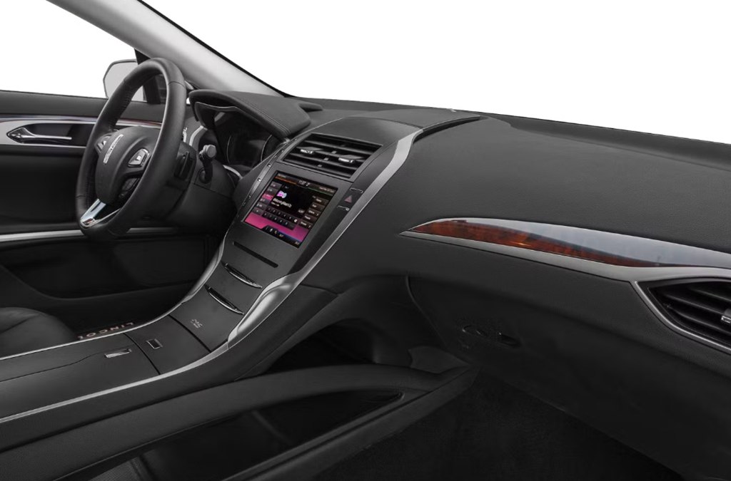 Photo 7 of this LINCOLN MKZ
