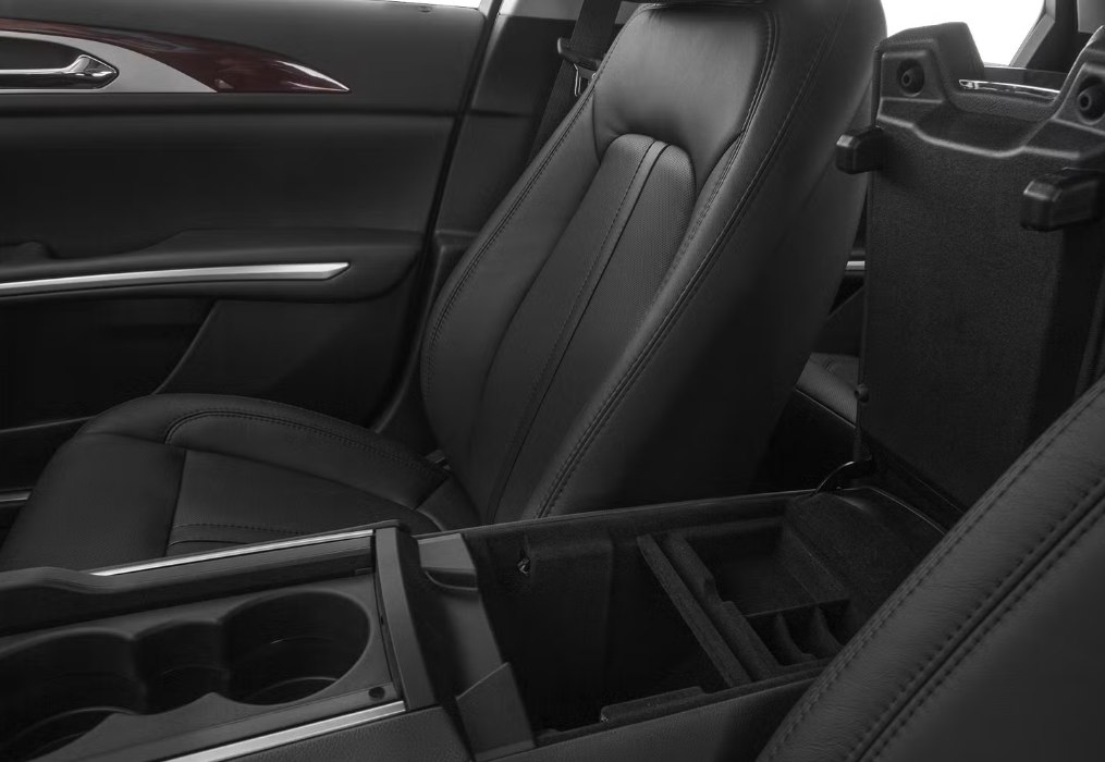 Photo 8 of this LINCOLN MKZ