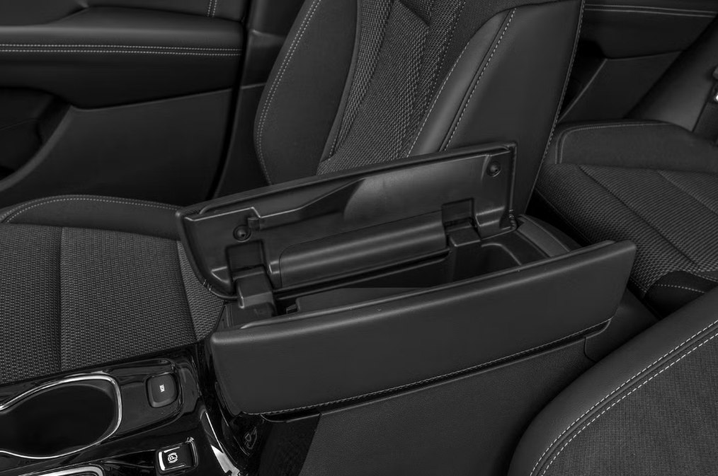 Photo 7 of this BUICK ENVISION