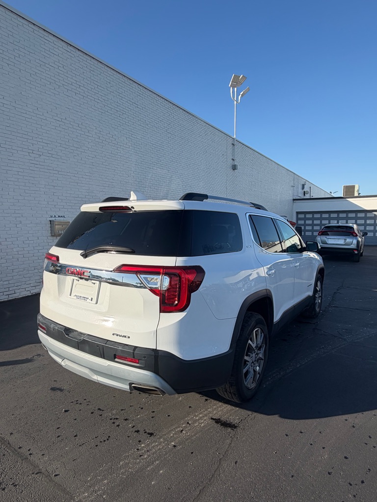Photo 5 of this GMC ACADIA