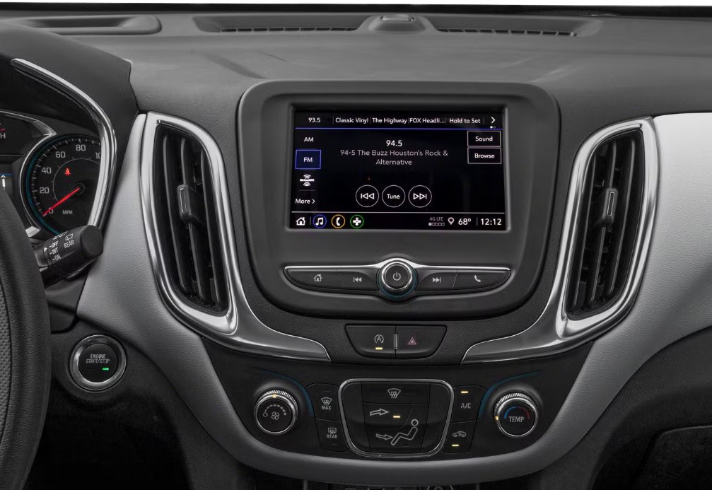 Photo 5 of this CHEVROLET EQUINOX