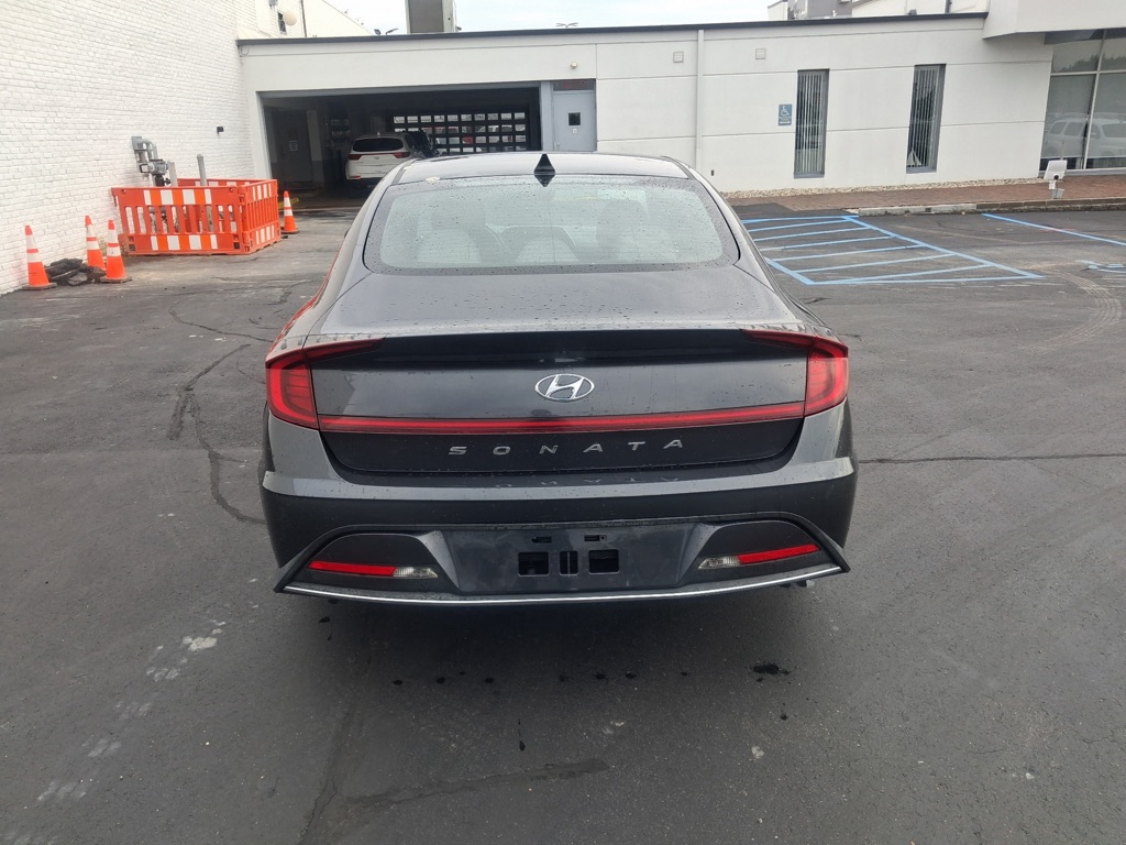 Photo 4 of this HYUNDAI SONATA
