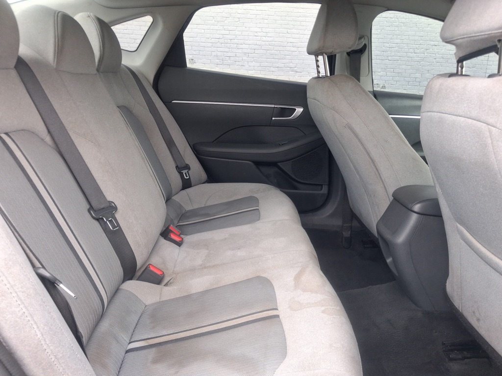 Photo 10 of this HYUNDAI SONATA