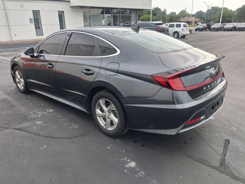 Photo 3 of this HYUNDAI SONATA
