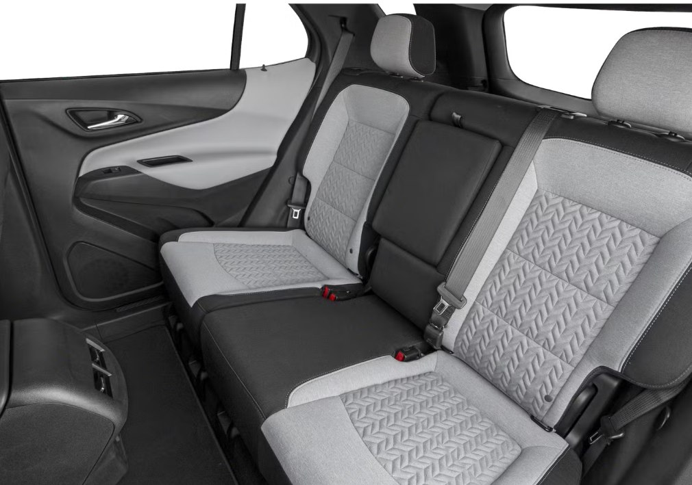 Photo 9 of this CHEVROLET EQUINOX