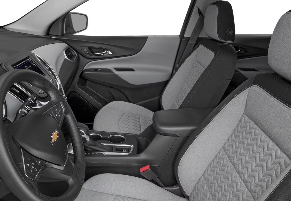 Photo 8 of this CHEVROLET EQUINOX