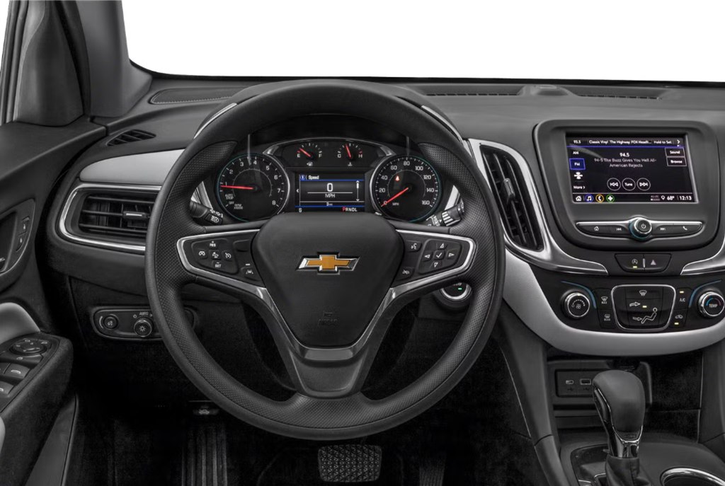 Photo 4 of this CHEVROLET EQUINOX