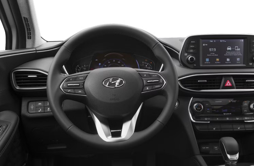 Photo 4 of this HYUNDAI SANTA FE