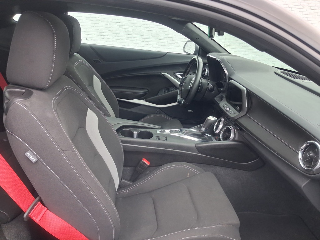 Photo 9 of this CHEVROLET CAMARO