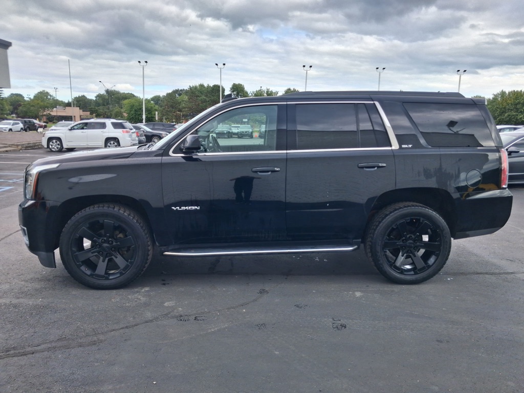 Photo 2 of this GMC YUKON