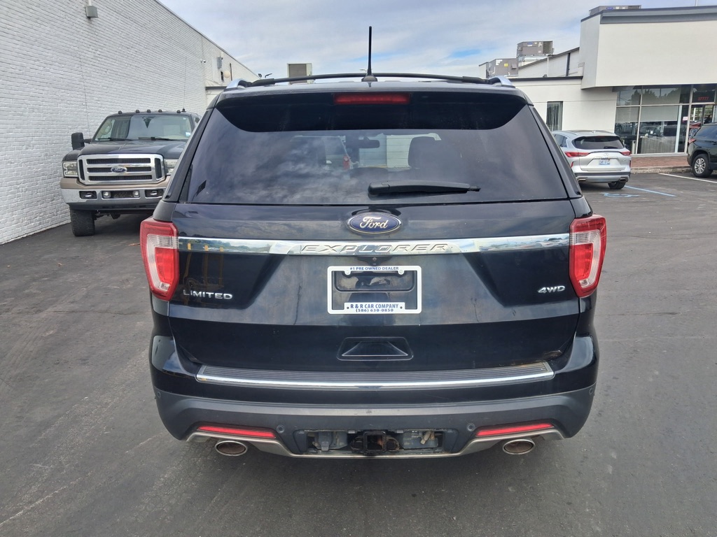 Photo 4 of this FORD EXPLORER