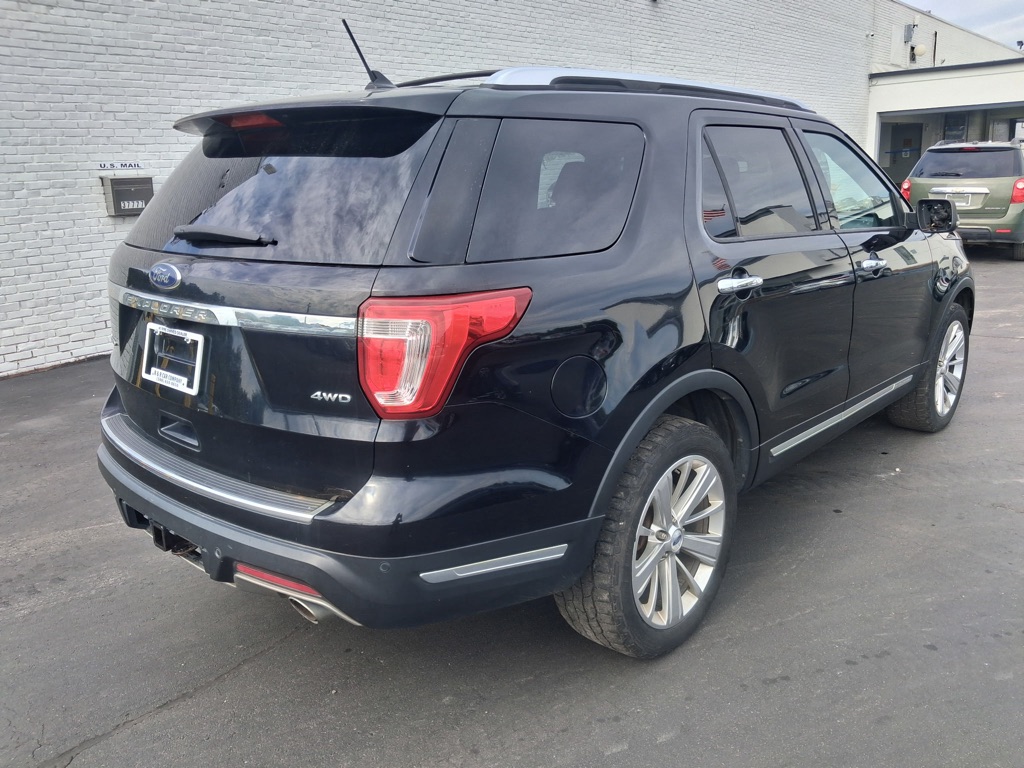 Photo 5 of this FORD EXPLORER