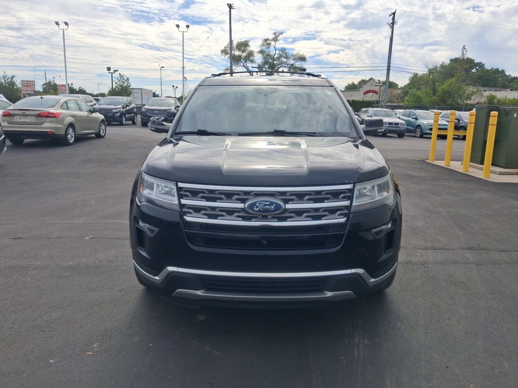Photo 8 of this FORD EXPLORER