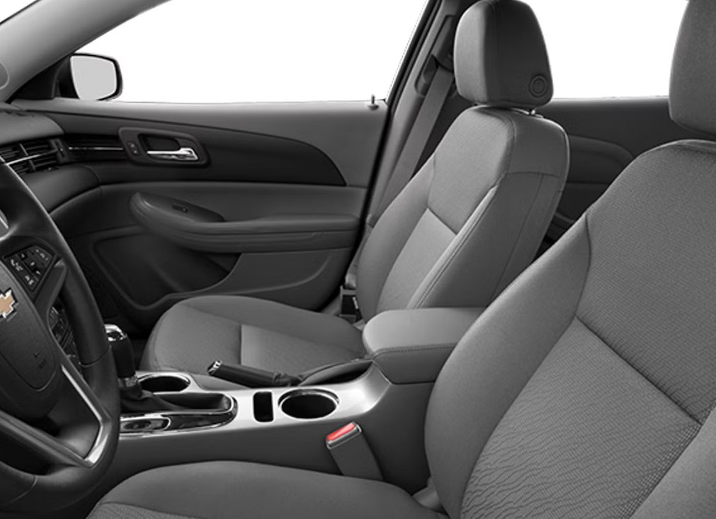 Photo 8 of this CHEVROLET MALIBU