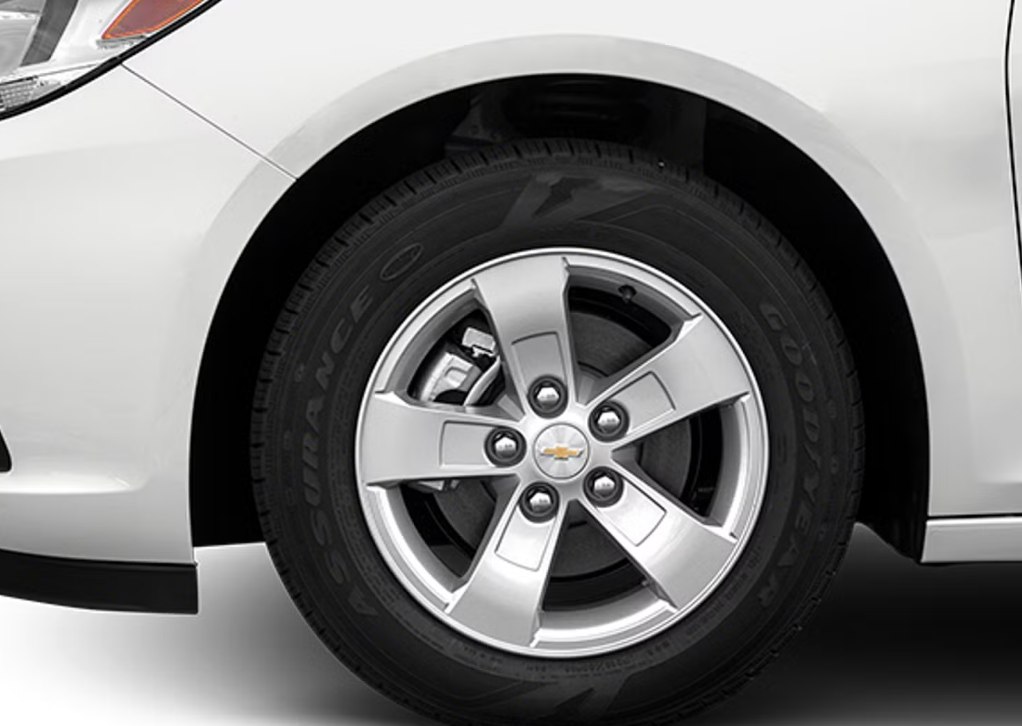 Photo 12 of this CHEVROLET MALIBU