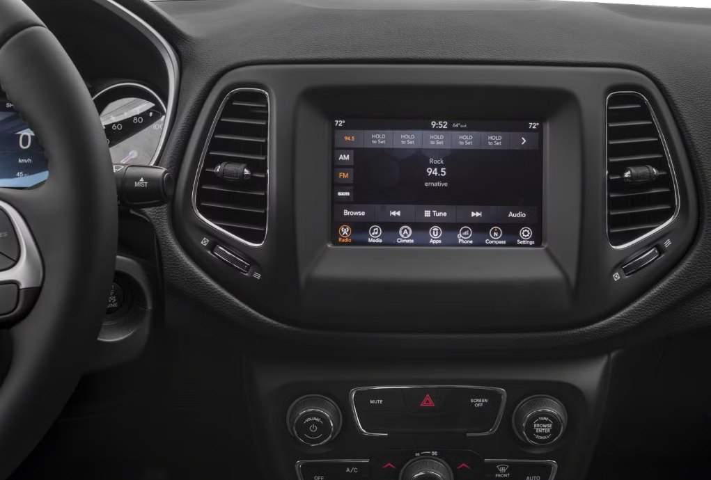 Photo 5 of this JEEP PATRIOT
