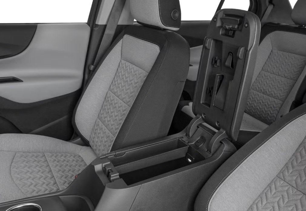 Photo 7 of this CHEVROLET EQUINOX