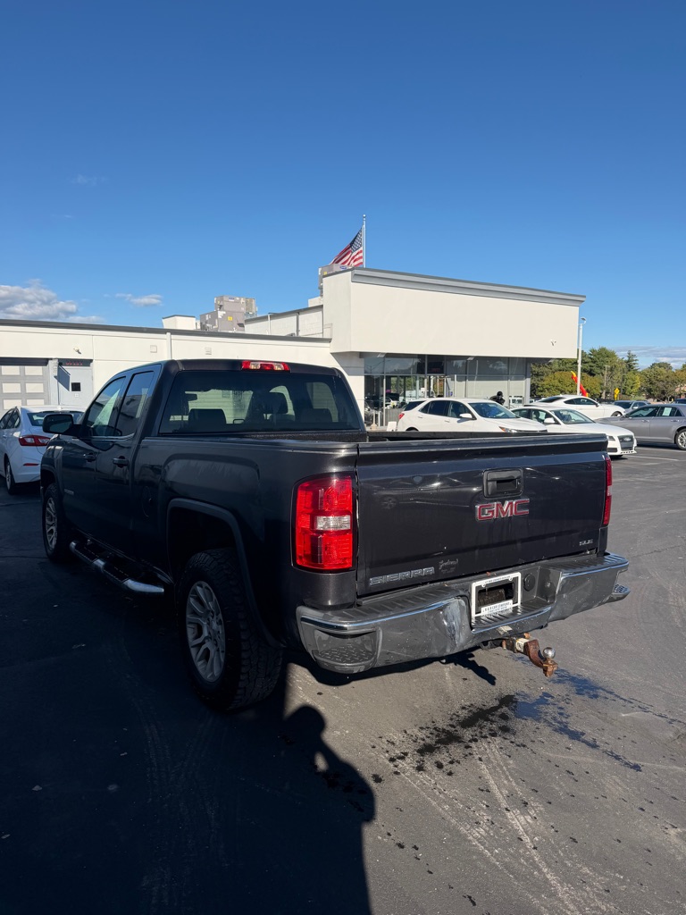 Photo 3 of this GMC SIERRA 1500