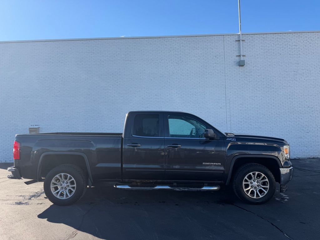 Photo 6 of this GMC SIERRA 1500