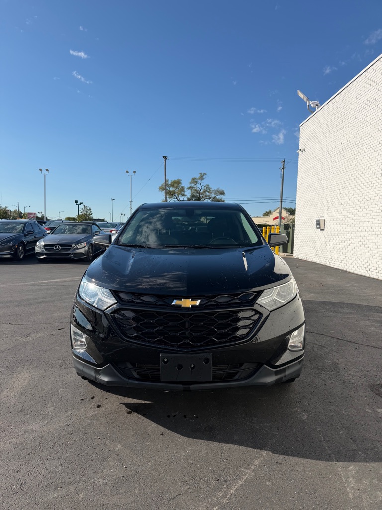 Photo 8 of this CHEVROLET EQUINOX