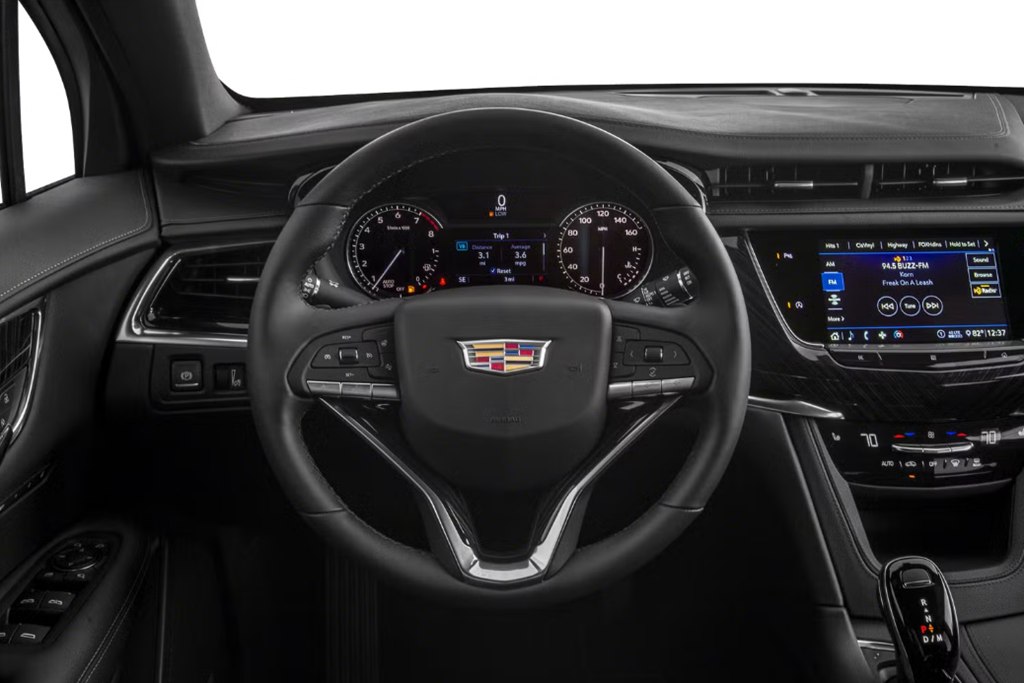 Photo 4 of this CADILLAC XT6