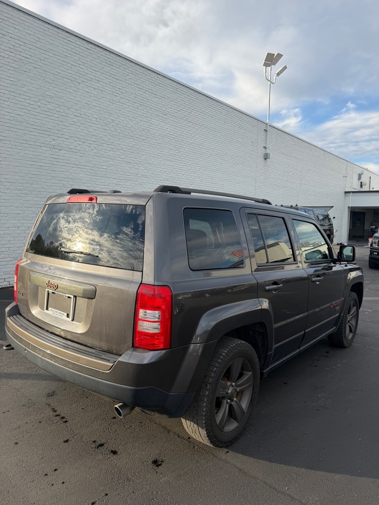 Photo 5 of this JEEP PATRIOT