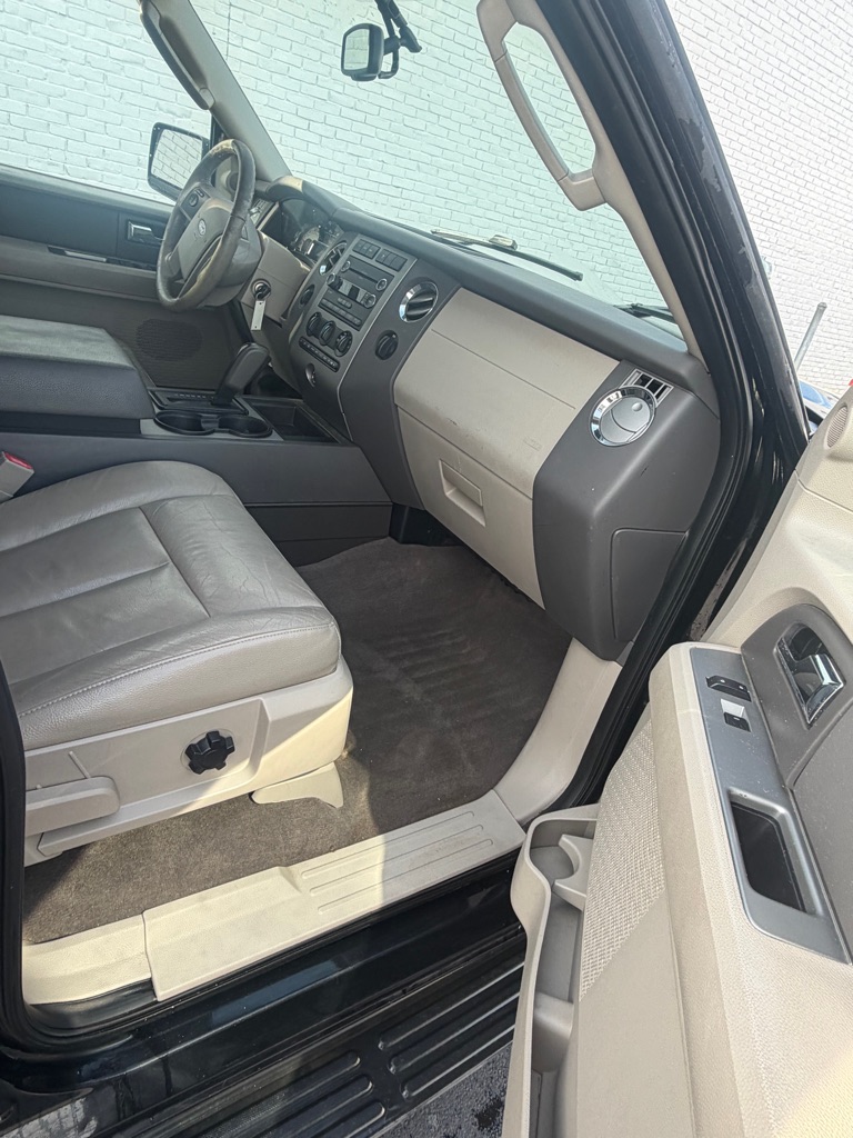 Photo 9 of this FORD EXPEDITION
