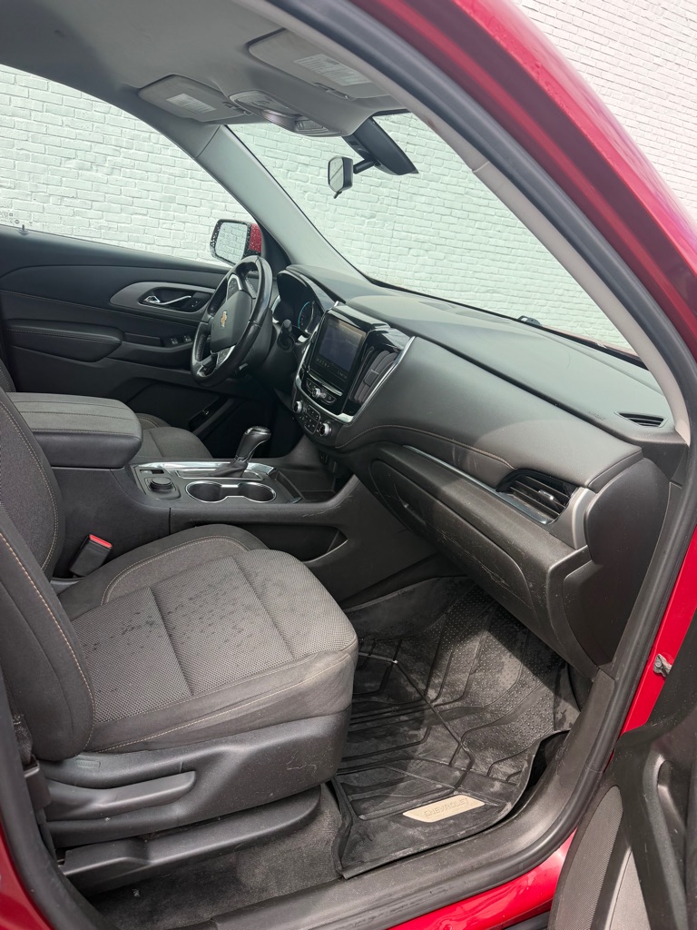 Photo 9 of this CHEVROLET TRAVERSE