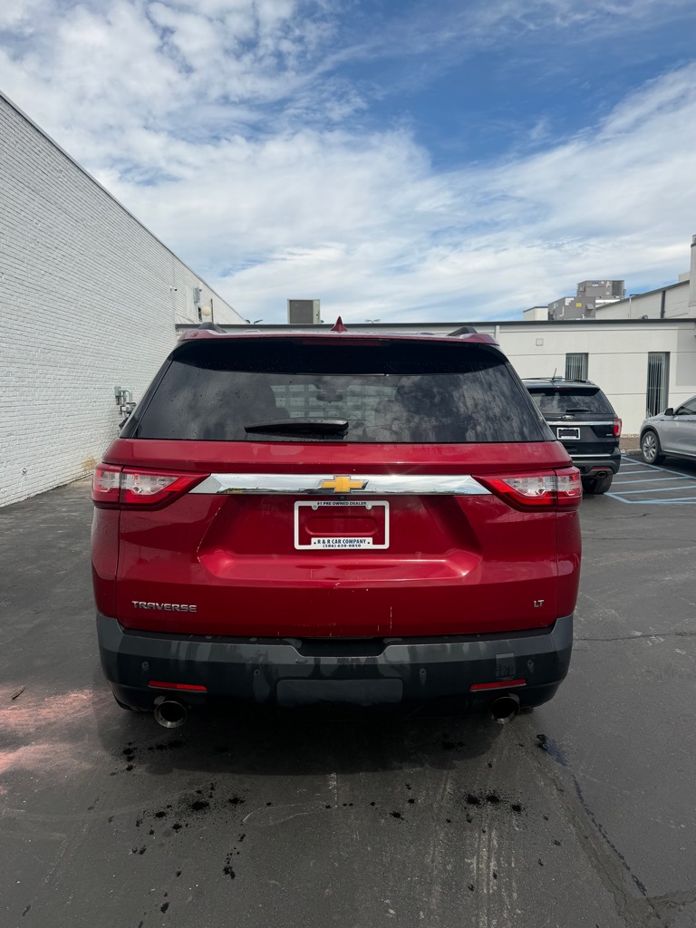 Photo 4 of this CHEVROLET TRAVERSE