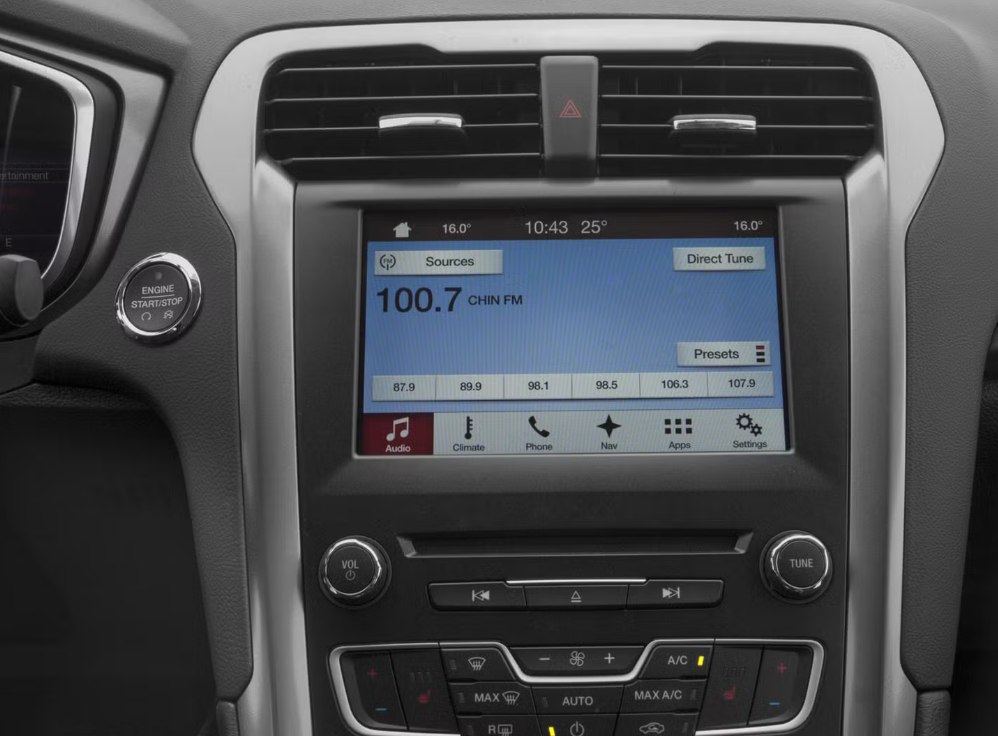 Photo 5 of this FORD FUSION