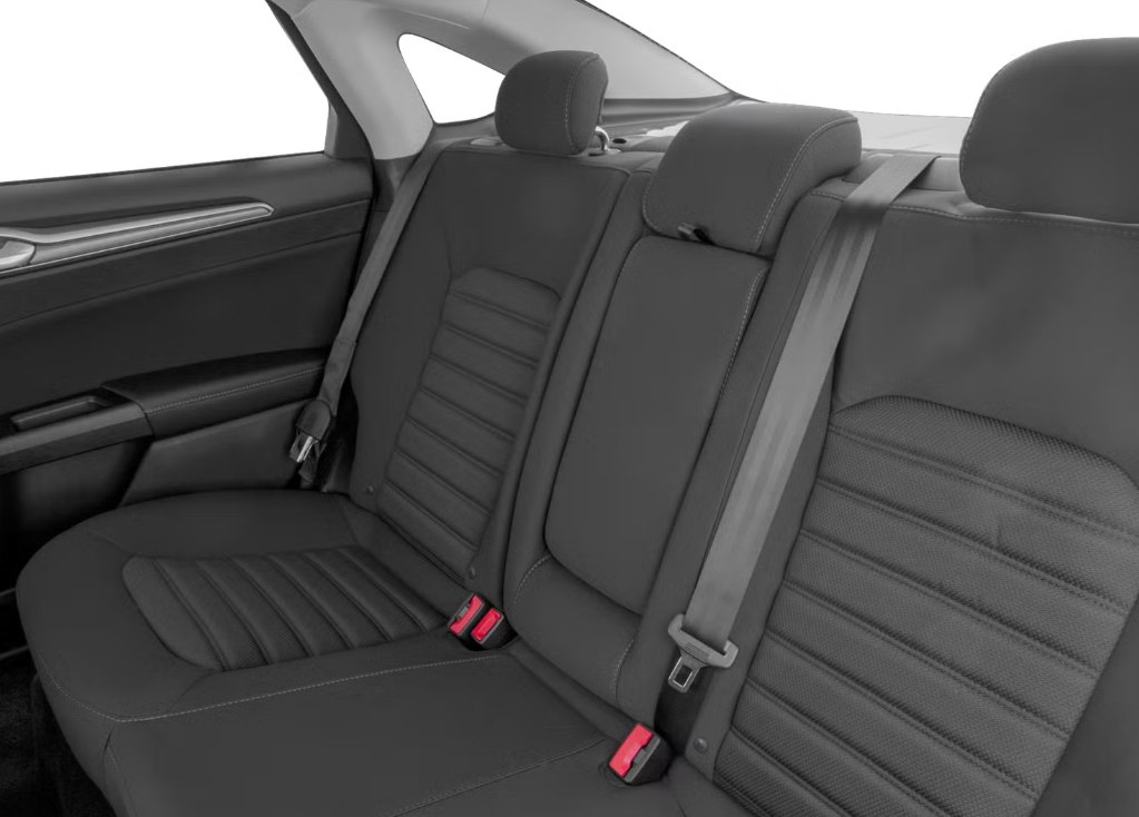 Photo 9 of this FORD FUSION