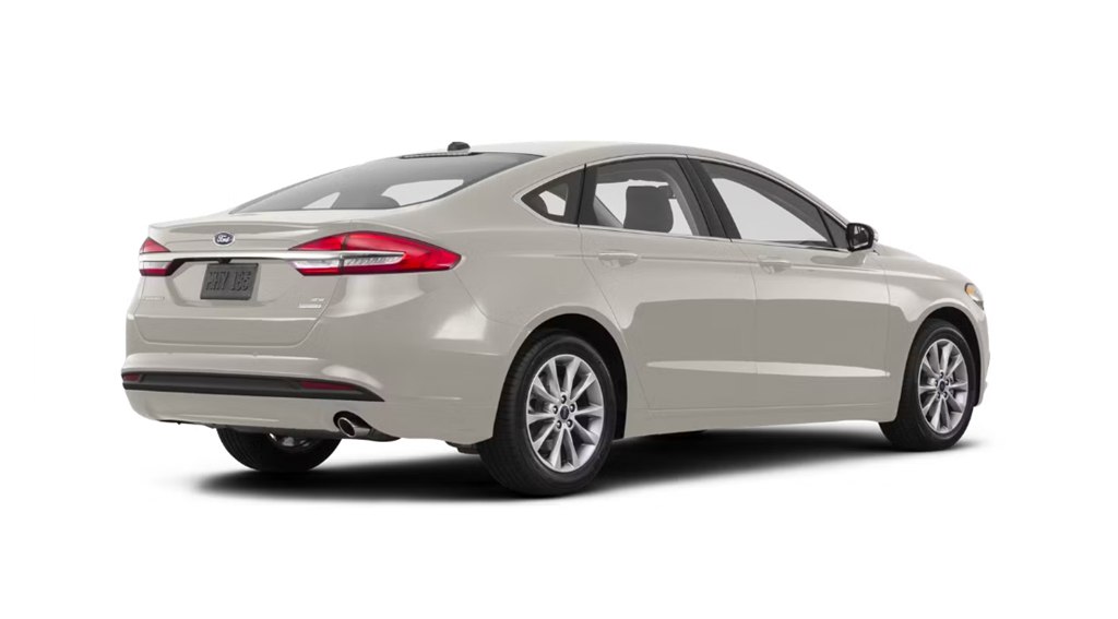 Photo 3 of this FORD FUSION