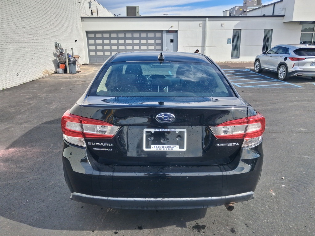 Photo 4 of this SUBARU IMPREZA